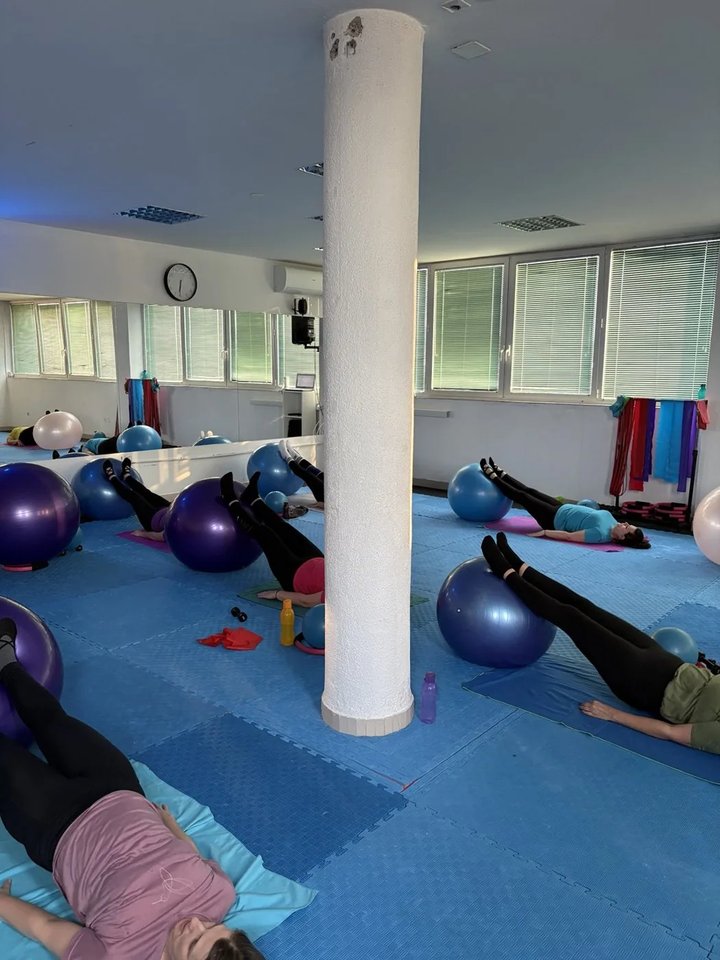 Clinical Pilates trening na strunjačama